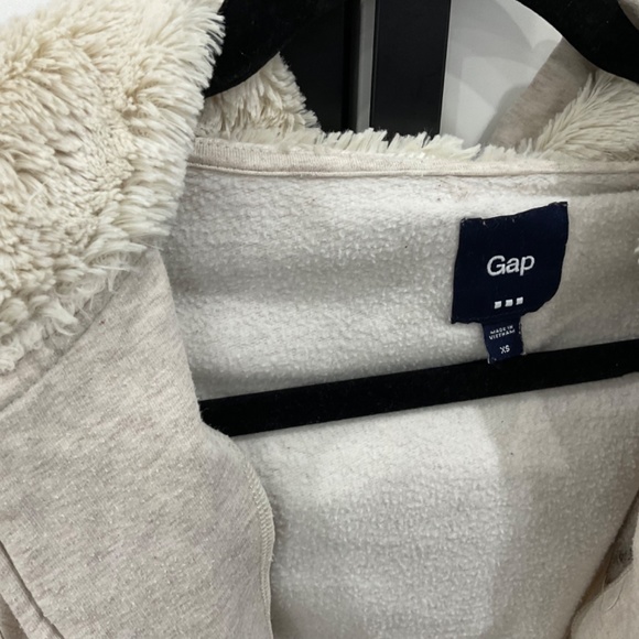 gap hoodie - Picture 3 of 3